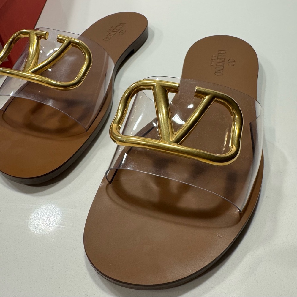 NWB/NWT Valentino Garavani Clear V Logo Slide, Size 38